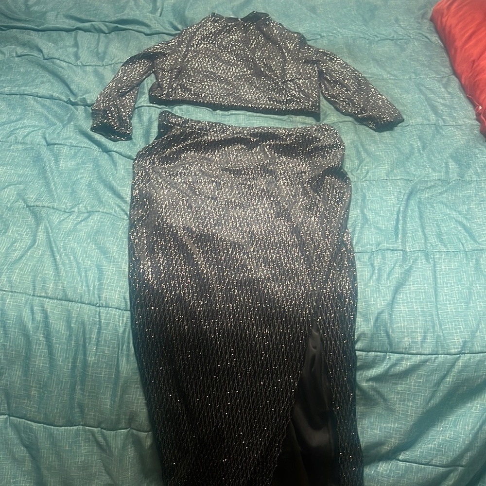 2 piece fashion to figure skirt set long split black and silver sparkles